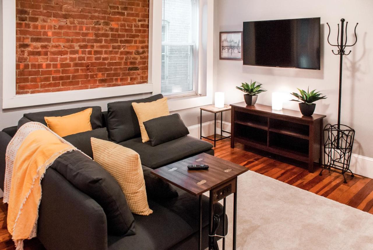 Gorgeous 1Br Wooster Sq. Apt. - Wshr/Dryr, Parking New Haven Buitenkant foto